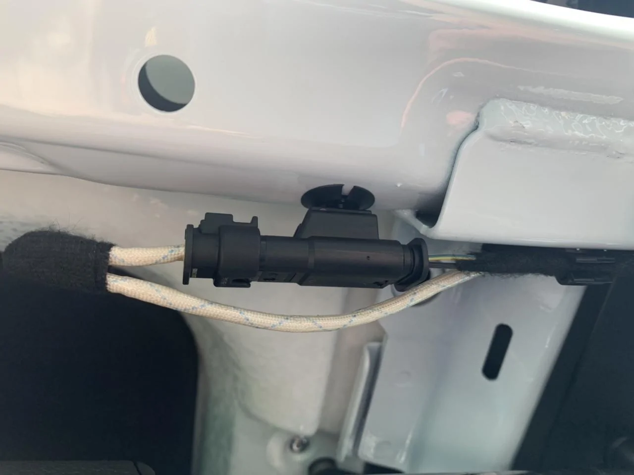 Jeep Wrangler JL Found an unknown pre-wire today... E3EFDDAE-8152-4EA9-BD66-0ED69E0A37CF