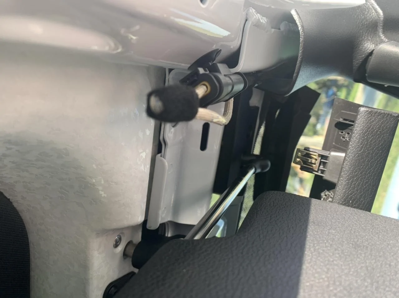 Jeep Wrangler JL Found an unknown pre-wire today... 728382C0-F149-4436-BDA3-AC8D6ED9466B