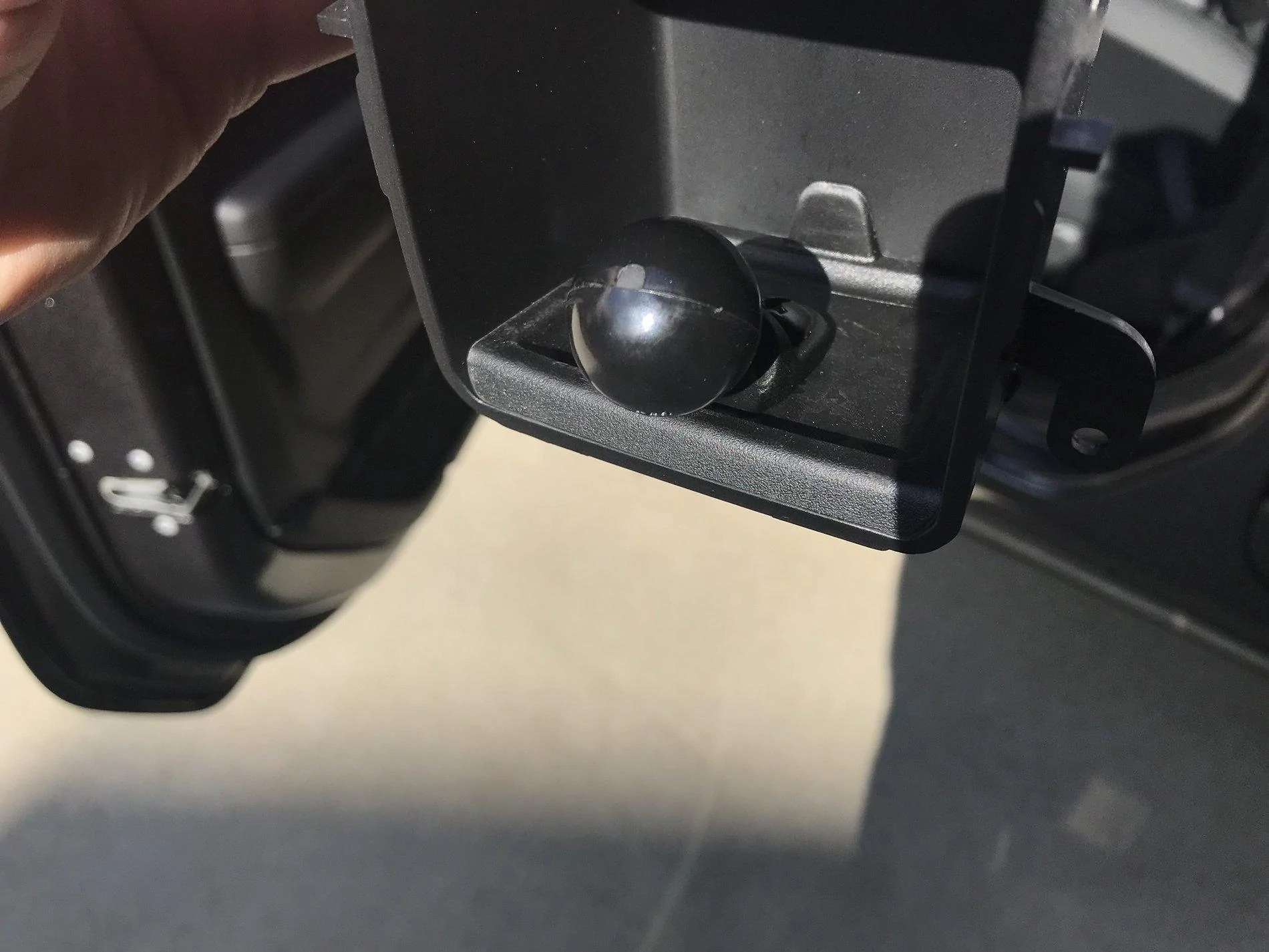 Jeep Wrangler JL No power windows dash hole D6532243-FD20-47E6-904B-8A097544AF6C