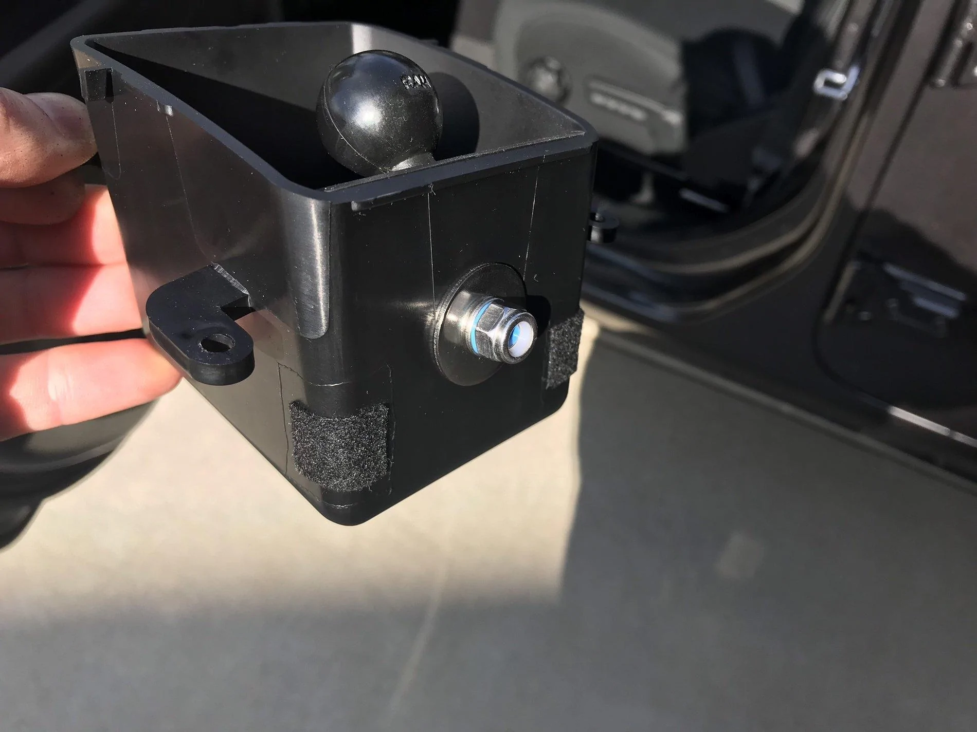 Jeep Wrangler JL No power windows dash hole 0ED1990E-C4EC-49A2-9E04-0C77C2438F03