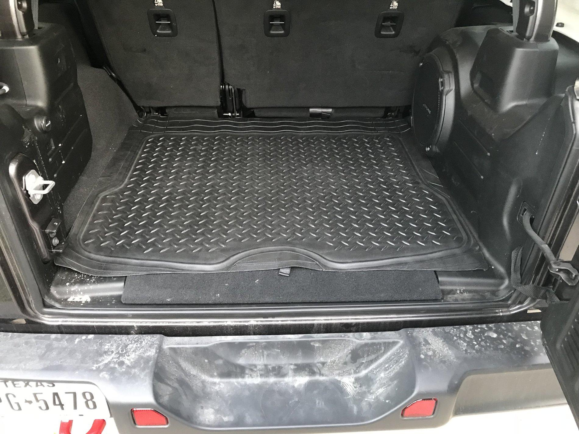 Jeep Wrangler JL Trunk Liner 4AFFF2C5-96EC-408A-B5AF-54FBE09C8D40