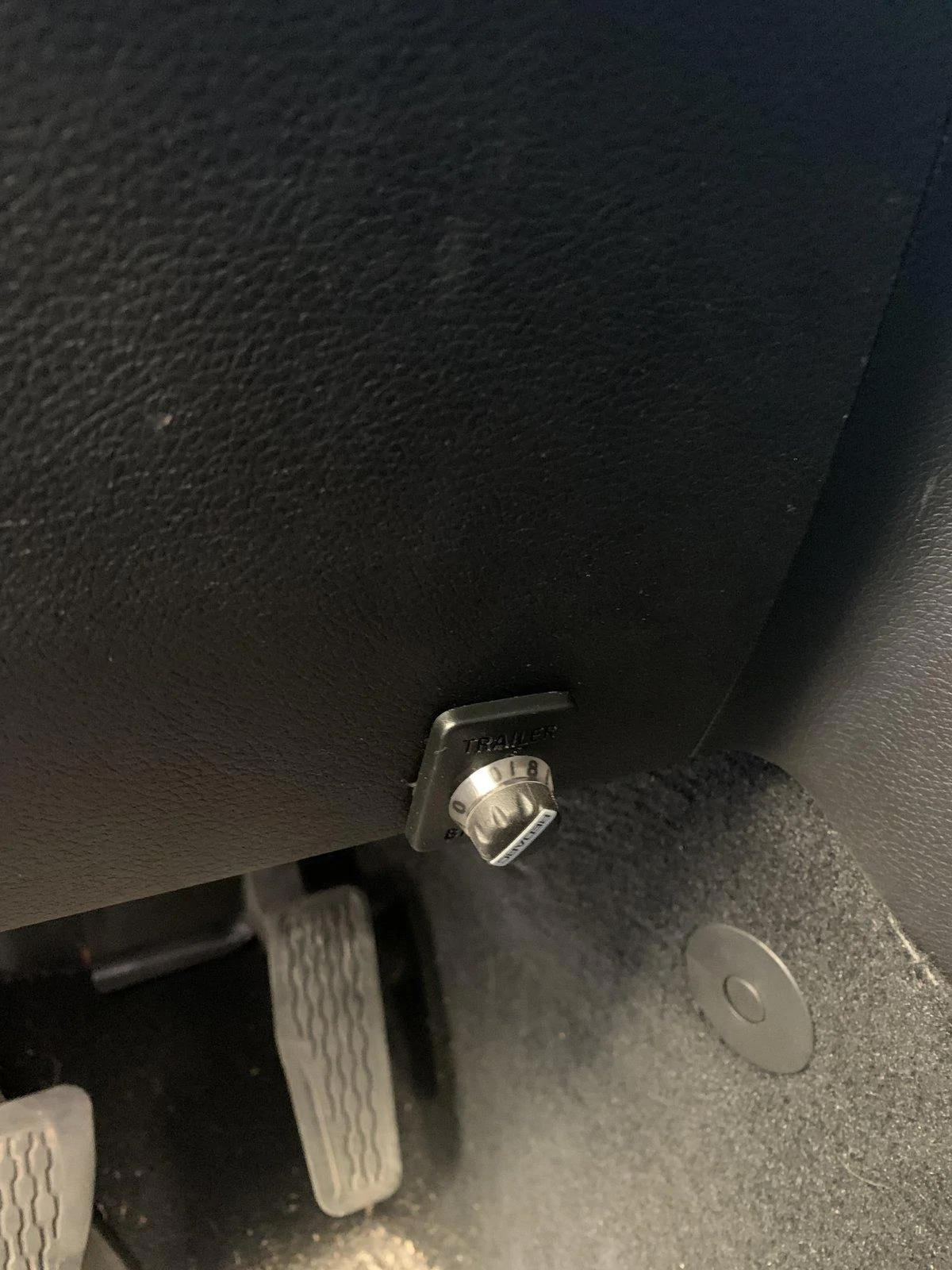 Jeep Wrangler JL JL - Trailer Brake Controller imag