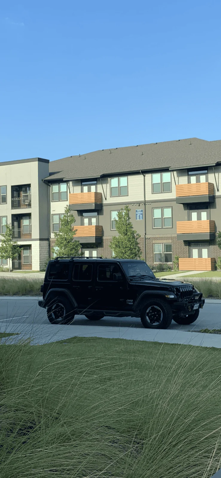 Jeep Wrangler JL Does my sport look lifted. E7B095F9-96FD-4A3B-998B-86ACBA3690C1