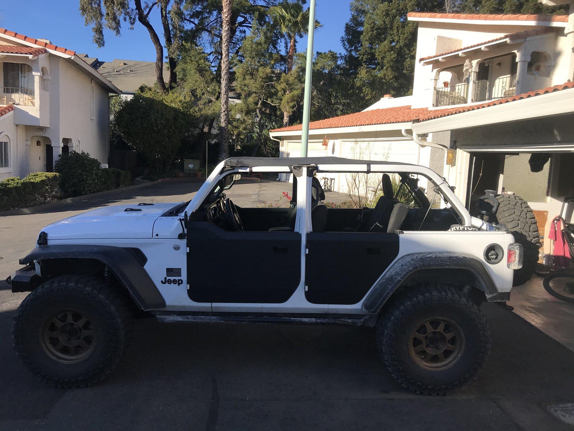Jeep Wrangler JL JL Bikini Tops? 9BB8C3FF-096D-4026-A943-B886CC675DFD