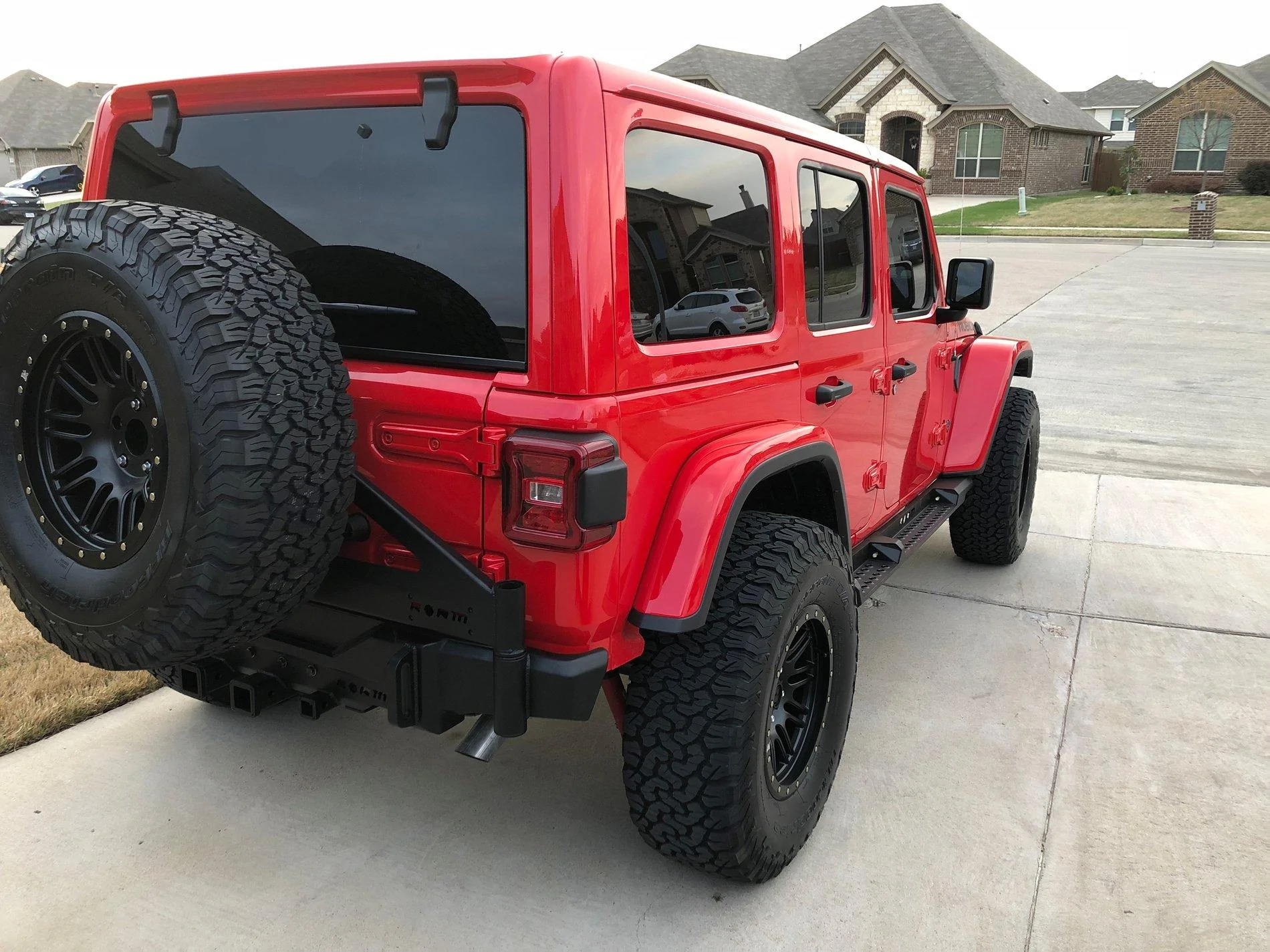 Jeep Wrangler JL Bumper damage and mismatch - need advice! 20191018_204053