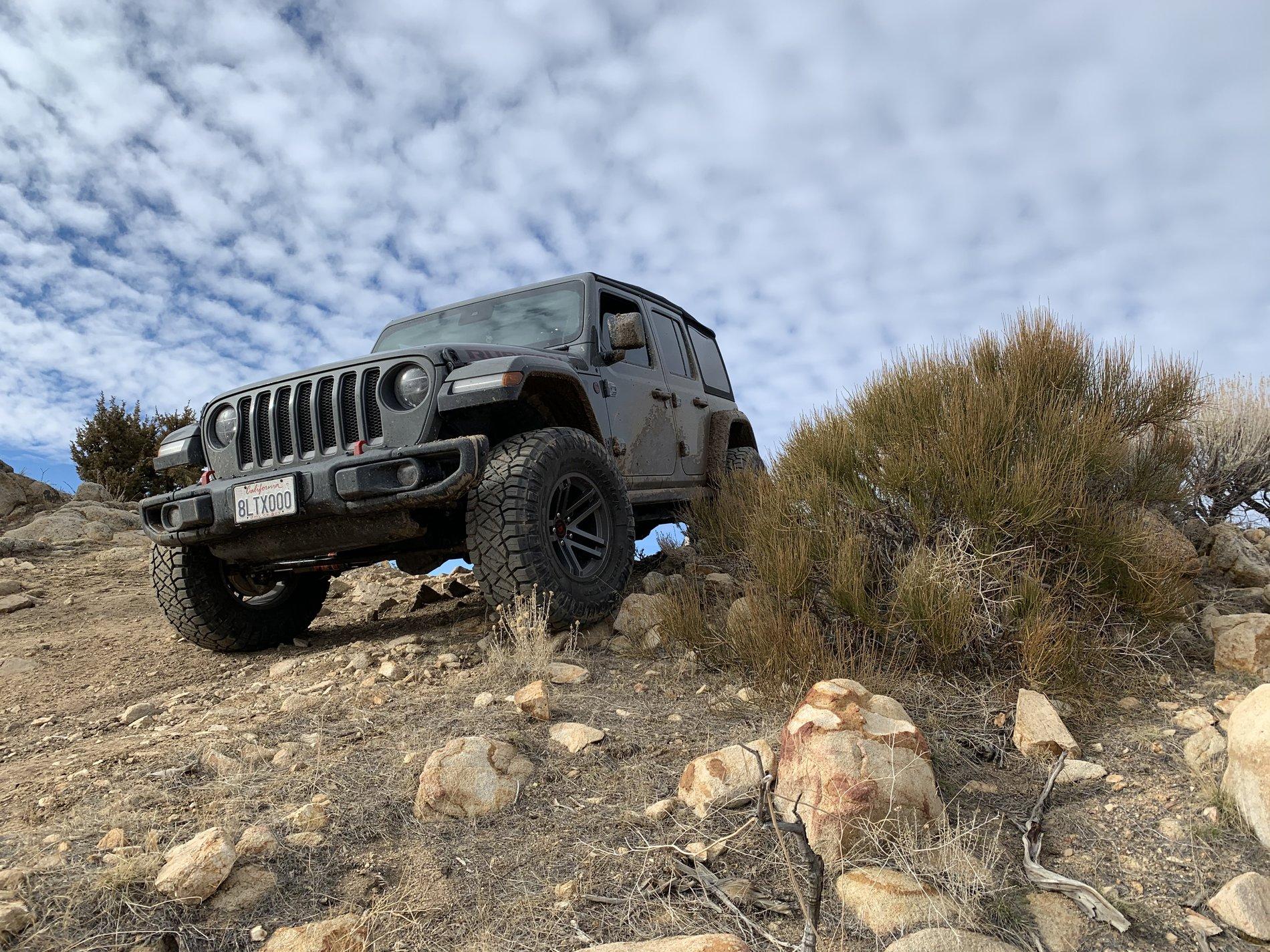 Jeep Wrangler JL Sahara vs Rubicon HELP! F9822D86-2BD0-4A03-920A-E47A02B7CA5A