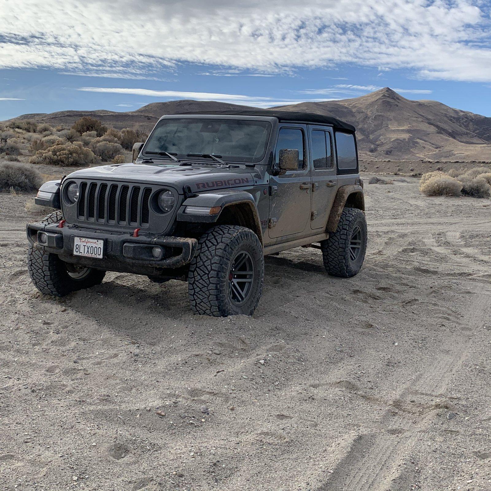 Jeep Wrangler JL Sahara vs Rubicon HELP! EB4341CF-F12B-4348-B728-1F0F5E06CA6F