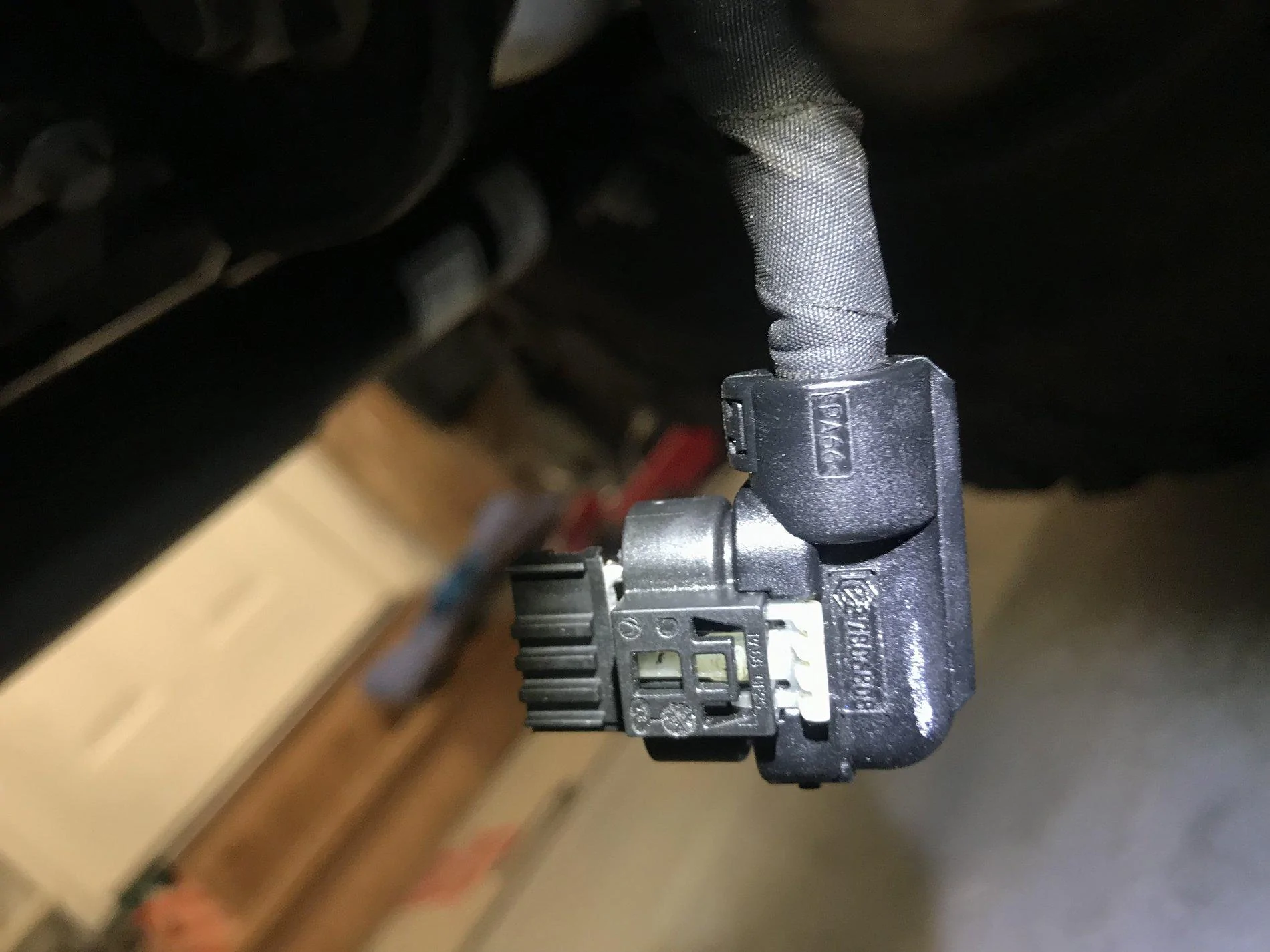 Jeep Wrangler JL Front Locker wiring connector issue 5762FE15-EF1C-406F-AE86-3790F3CAF180