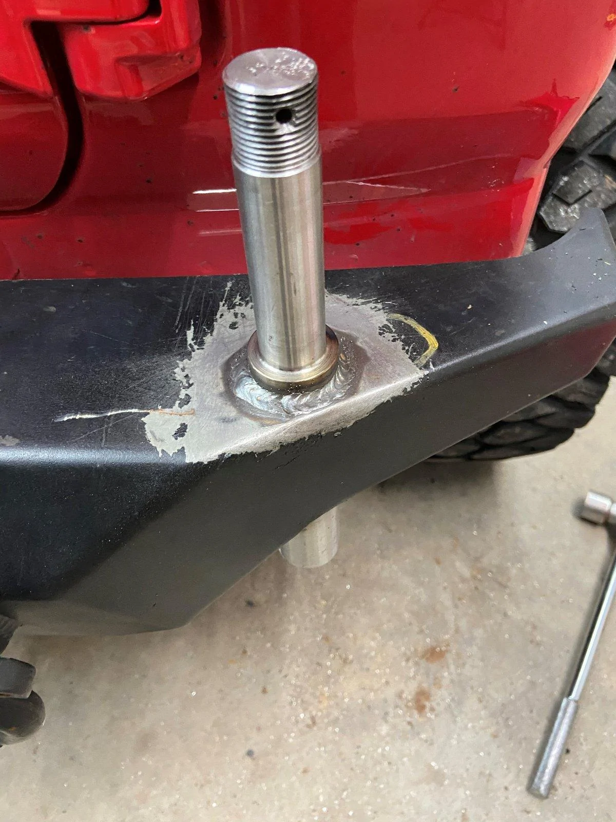 Jeep Wrangler JL Homebuilt tire carrier Spindle welded