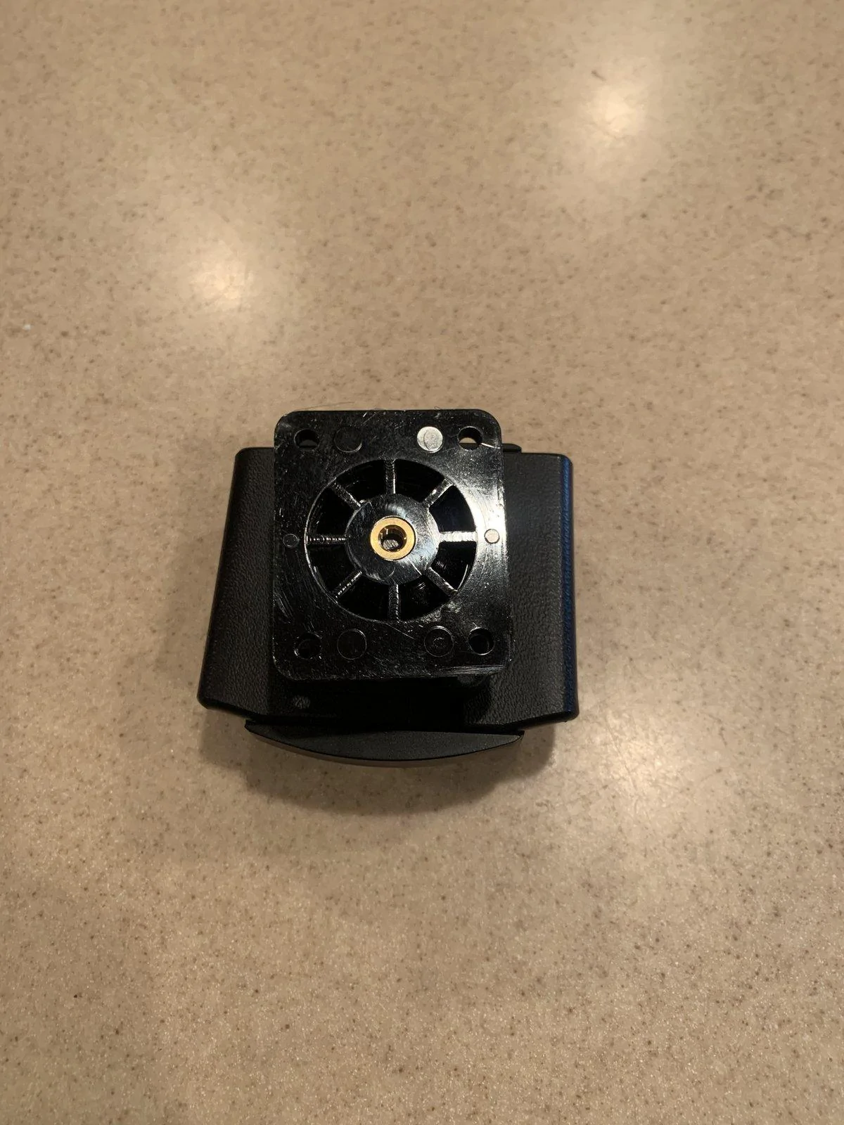 Jeep Wrangler JL IPhone mount 39C89949-53E2-4073-A74C-D6290382BF8E