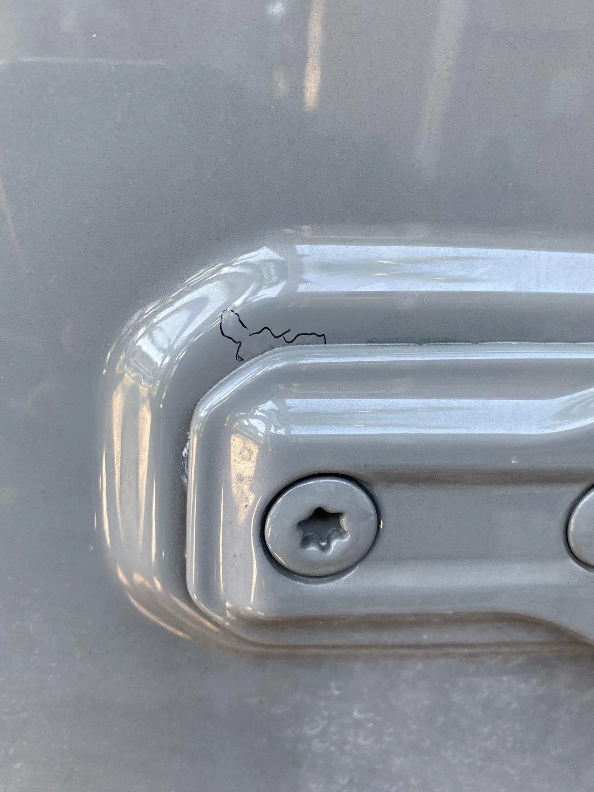 Jeep Wrangler JL Bubbles in Paint at Door Hinges 0CCB787D-97EA-47E3-8EE3-1ABC5502257B