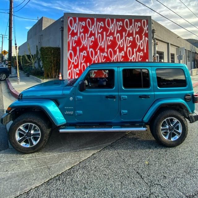 Jeep Wrangler JL jlu Sahara Mopar Chrome SideSteps car