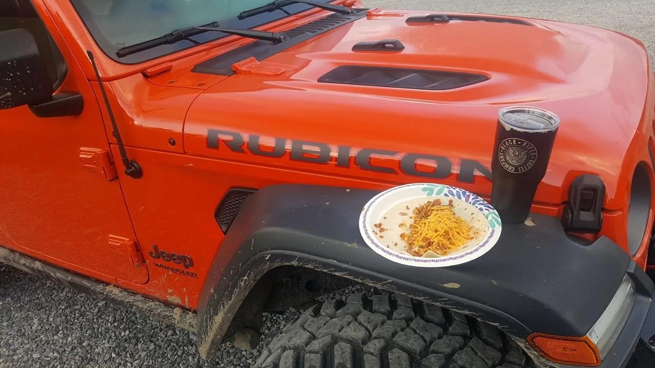 Jeep Wrangler JL Comfortable camping SoMs_C0CnqUBU1Io6YttrI4E--18J2Xd3xOMC9V5gCtgud0EwNQAkxOoNbnydaqEGJHNyzwopISFKYf0UI=w1346-h757