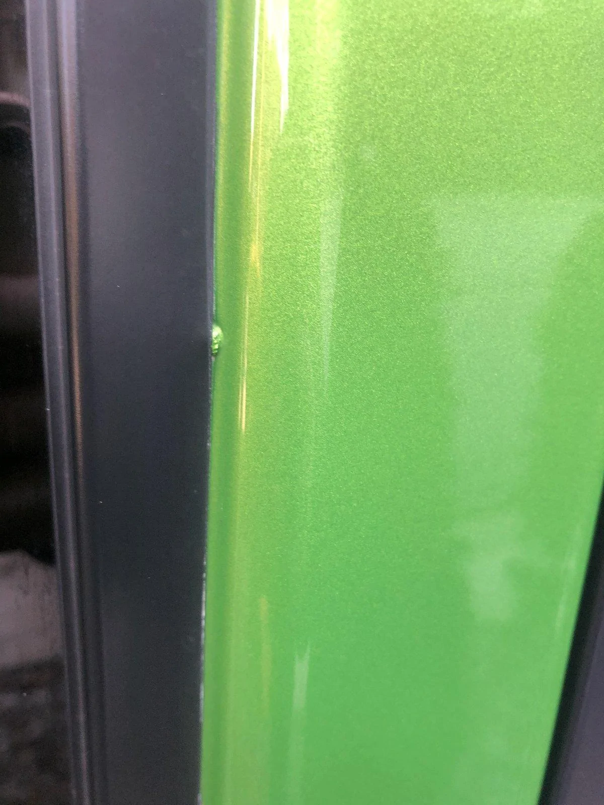 Jeep Wrangler JL Bubbles in Paint at Door Hinges C1812A23-D2B5-4578-A73B-267D1147197A