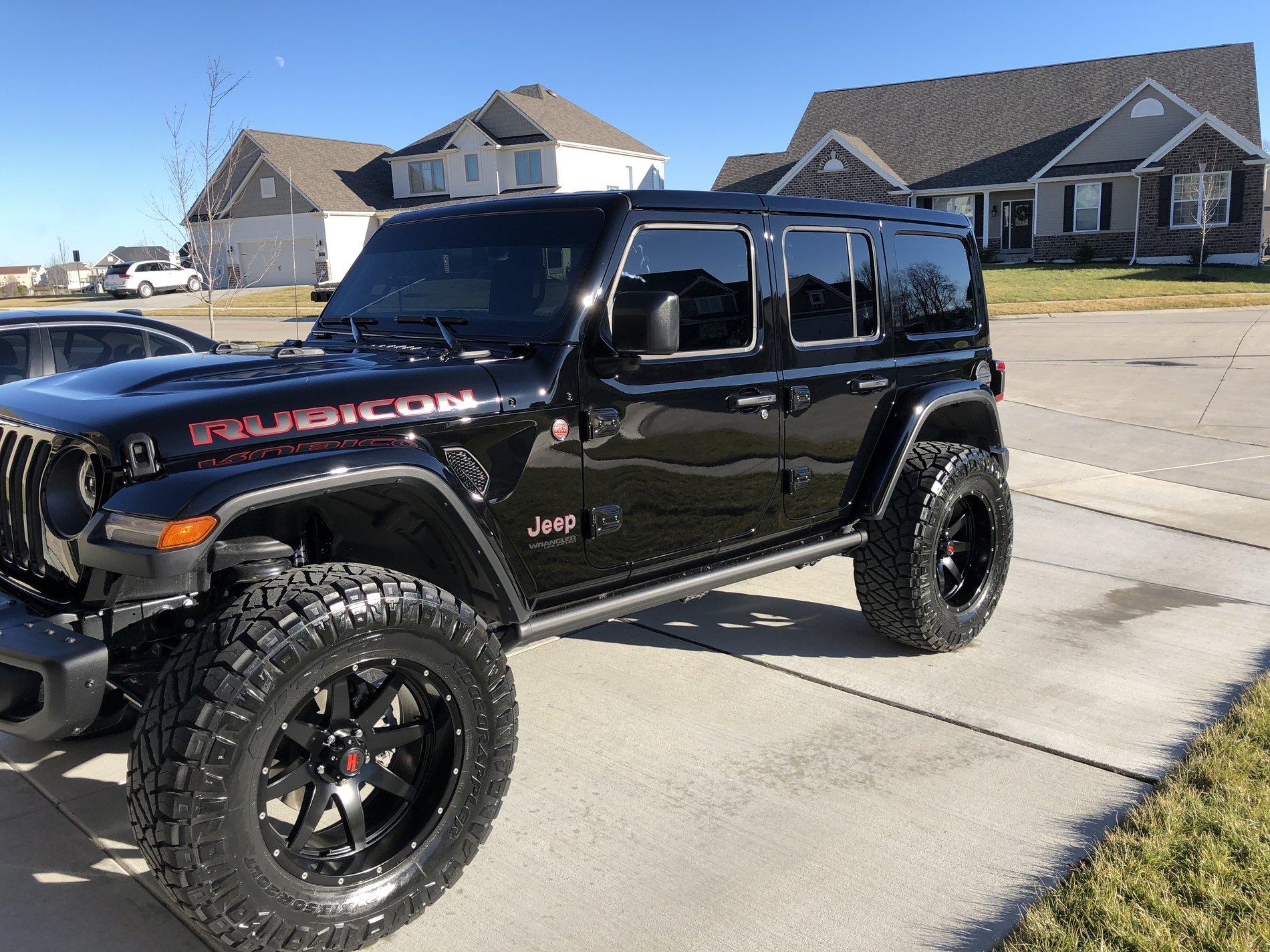 Jeep Wrangler JL Powered side steps IMG_1269.JPG
