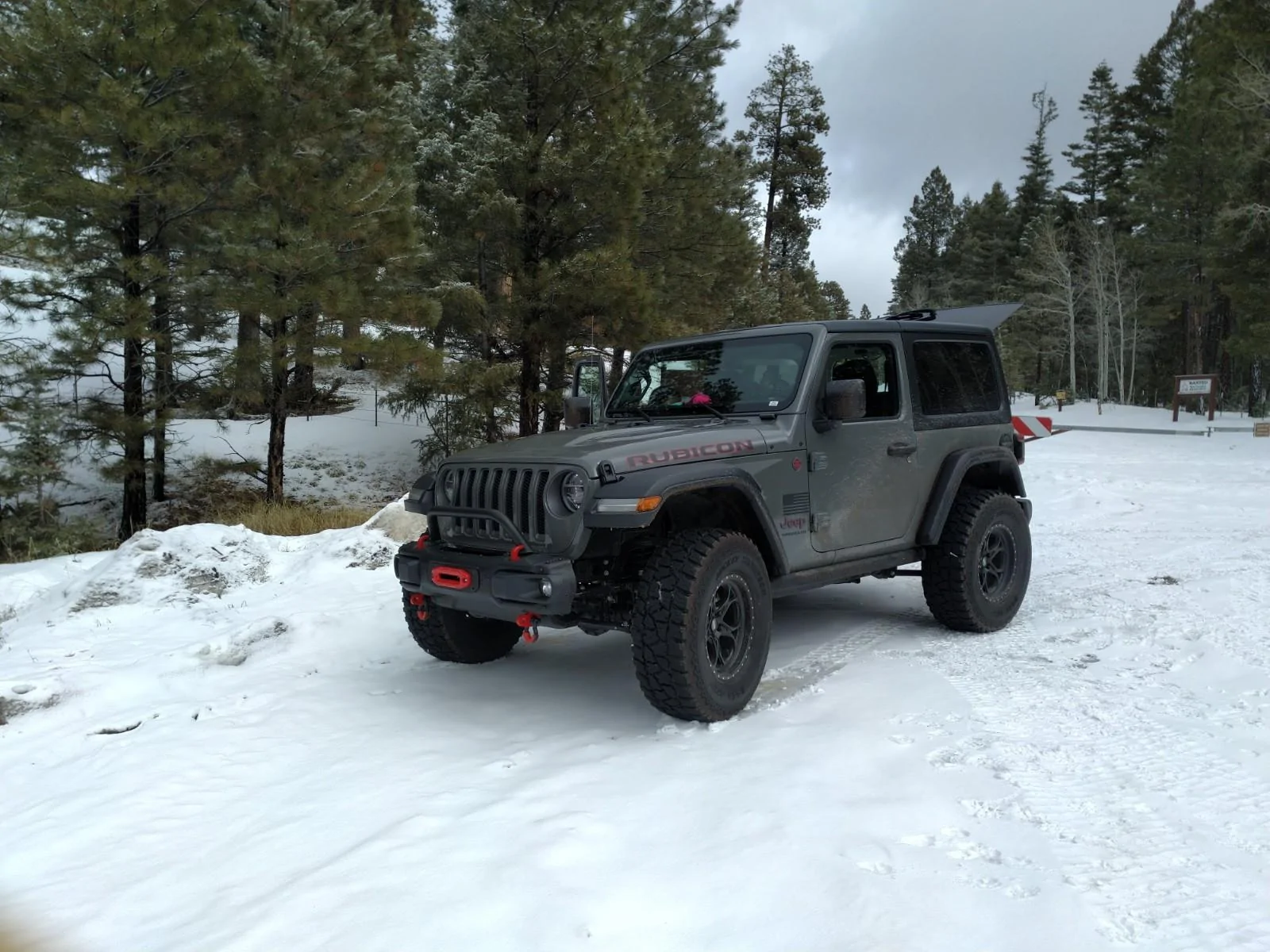 Jeep Wrangler JL 4cyl not too bad actually jeep2