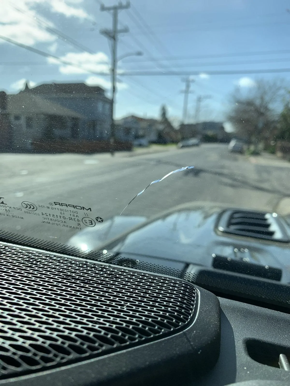 Jeep Wrangler JL Cracked Windshield Club 4BEDA4B9-3FCA-4E43-9DE2-D317BC6B2EDC