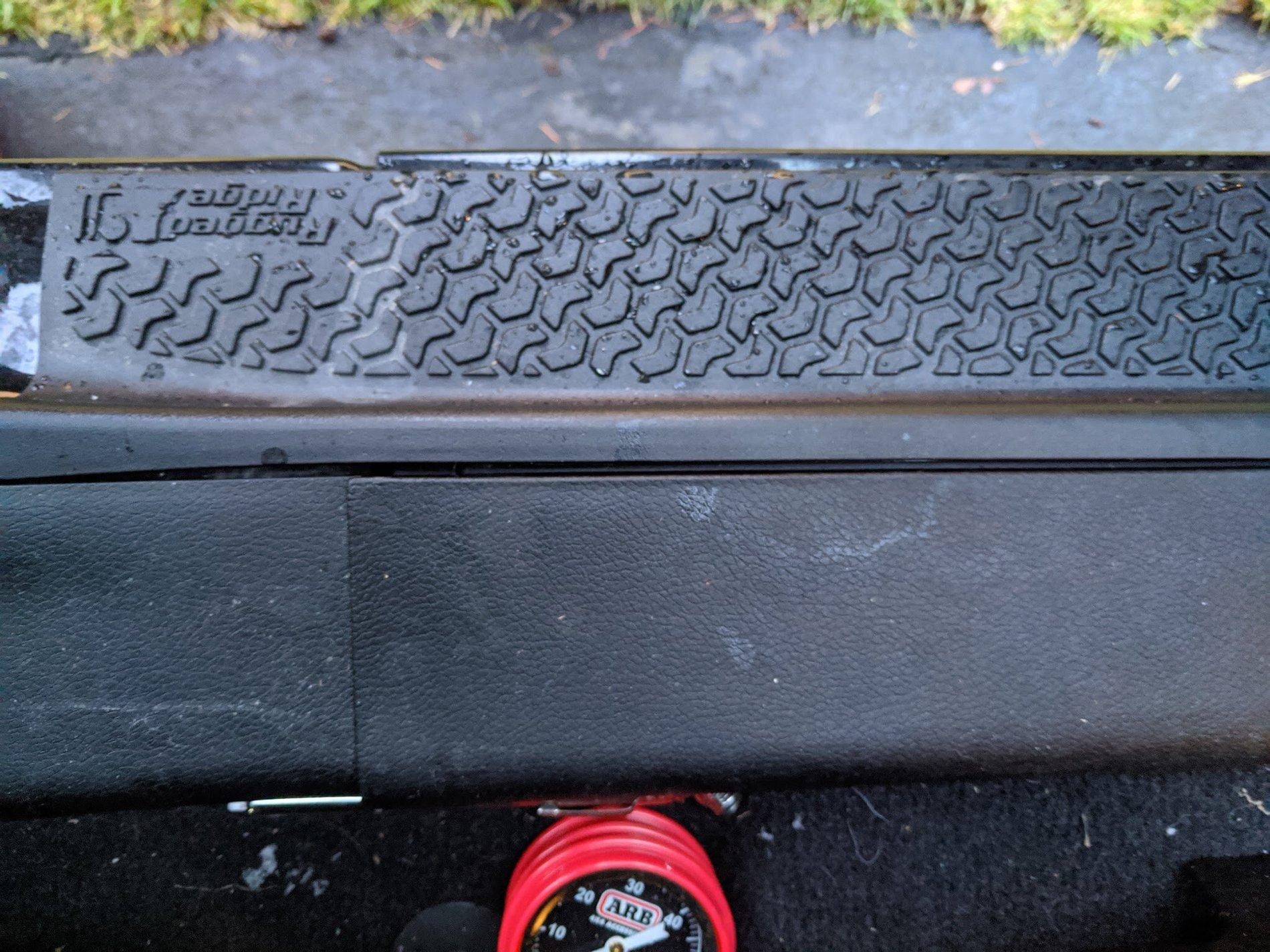 Jeep Wrangler JL Which tire deflator are you using and why? AFCFBAFF-0FC7-4C4D-AC8F-991DF3FD8D0D