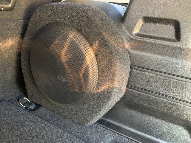 Jeep Wrangler JL Adding under-seat subwoofer image-29-02-20-05-17