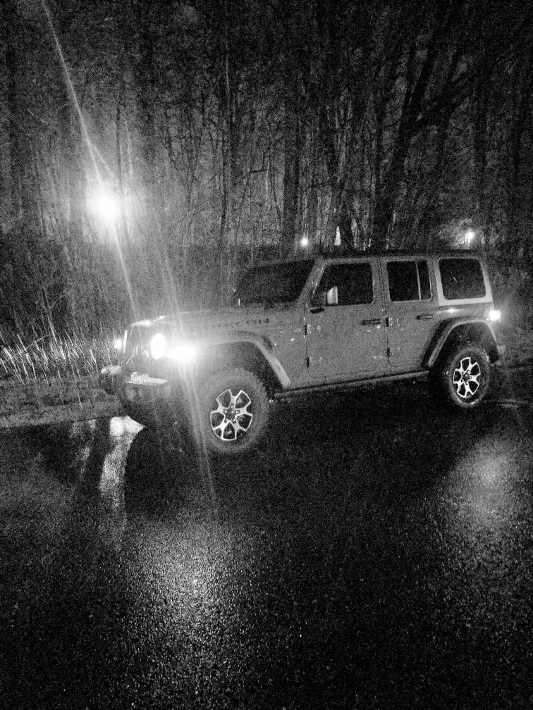 Jeep Wrangler JL 2020 Sting Gray JLUR - Let's Get Started Resized_20200206_205008 (1)