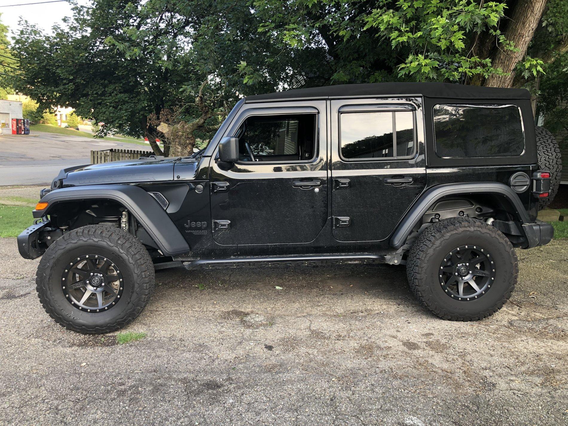 Jeep Wrangler JL Icon Rebound Matte Black Wheels E62FDF4C-2FA6-4841-929F-7E7D9D528C92