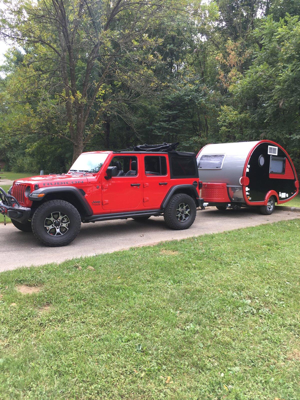 Jeep Wrangler JL Towing a camper lifted E8F1BA85-592D-486F-8BDB-071C0E624457