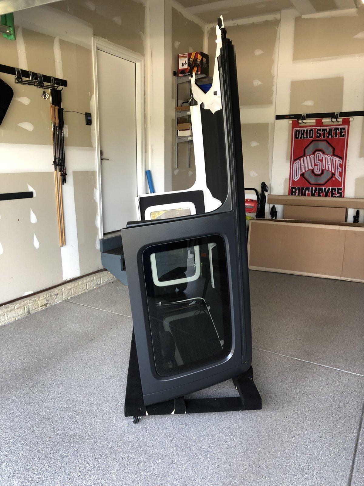 Jeep Wrangler JL Summer Hard-Top Storage? CFEA8702-072D-4985-8DBF-3621FFF38B93