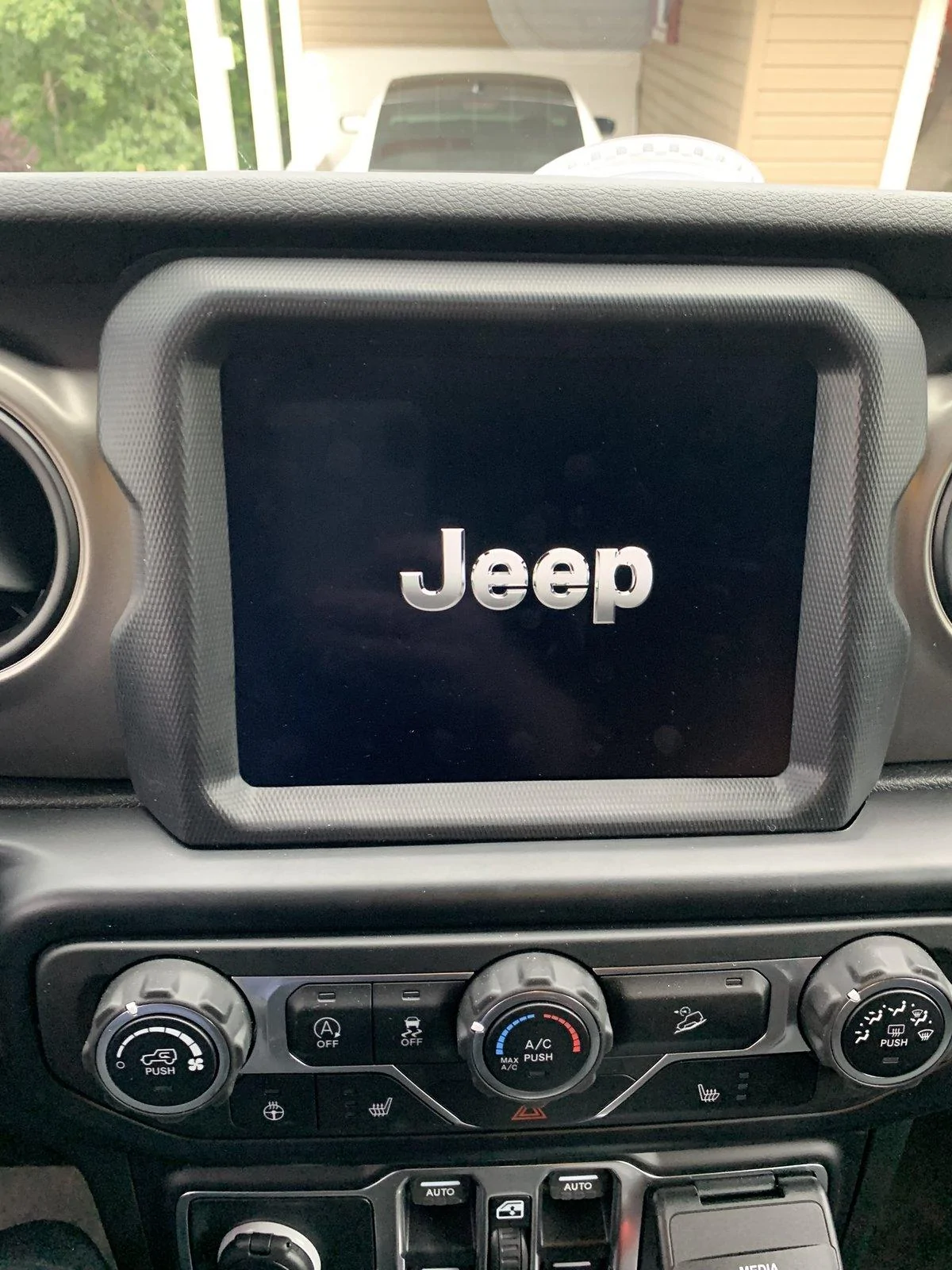 Jeep Wrangler JL 8.4 NAV UAQ $1000 B1EEB710-D813-45DE-8C4A-95D6B015C248