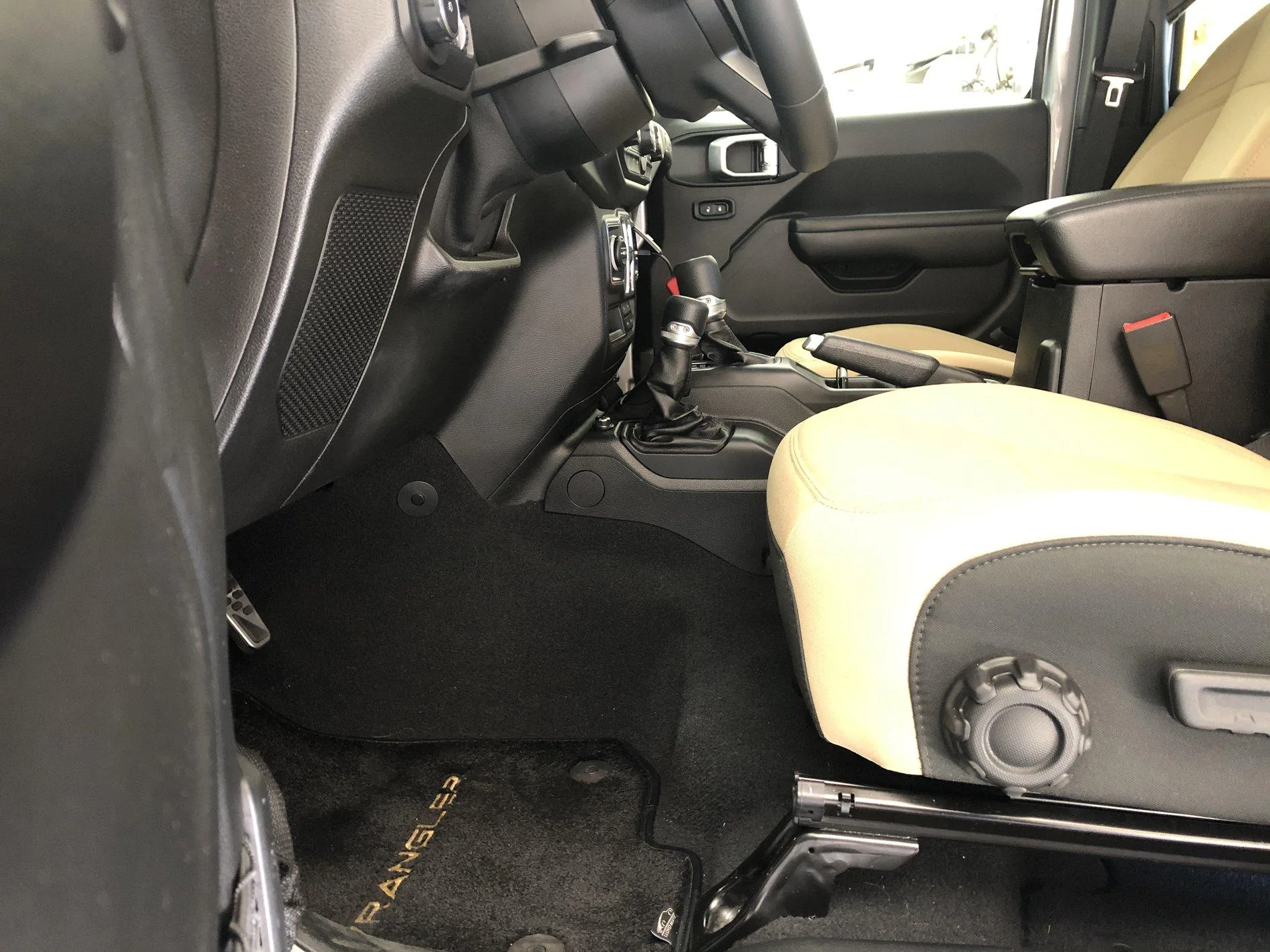 Jeep Wrangler JL Big or Tall JL seat bracket needed 0832BCBA-0A91-4DA1-B709-41698DC21146