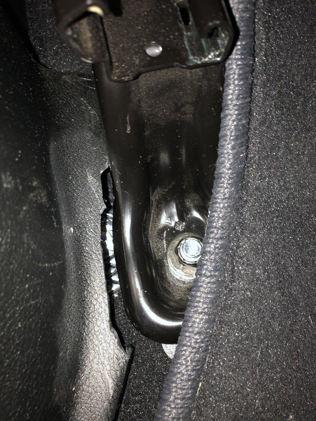 Jeep Wrangler JL Big or Tall JL seat bracket needed 97E8C881-6D9B-4F2D-B7AC-10058205B0FD