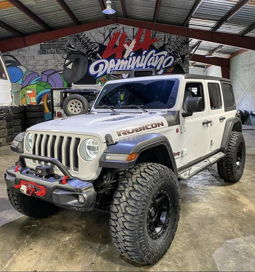 Jeep Wrangler JL Icon wheels 18416848-A90E-499F-AAE6-AF282CBE789D