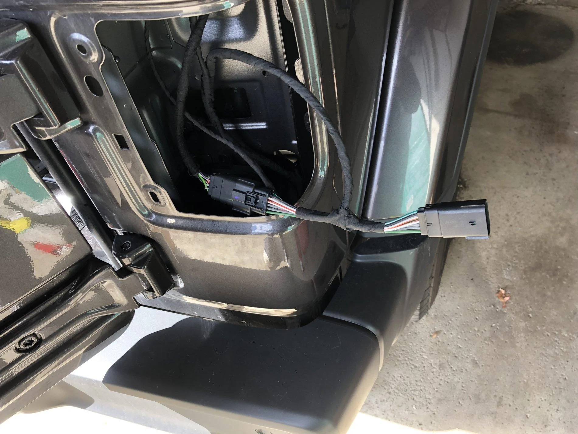 Jeep Wrangler JL Mopar Tow Harness Install 8DEBA867-31A3-4ABF-B6D5-1BF0828BA1FA