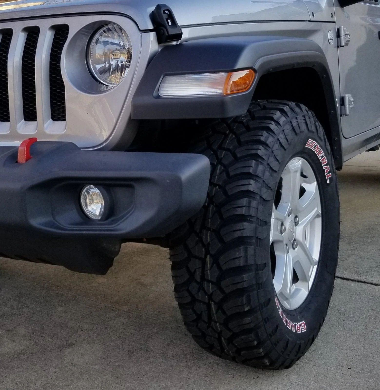 Jeep Wrangler JL White Letters Out? 20200310_150836