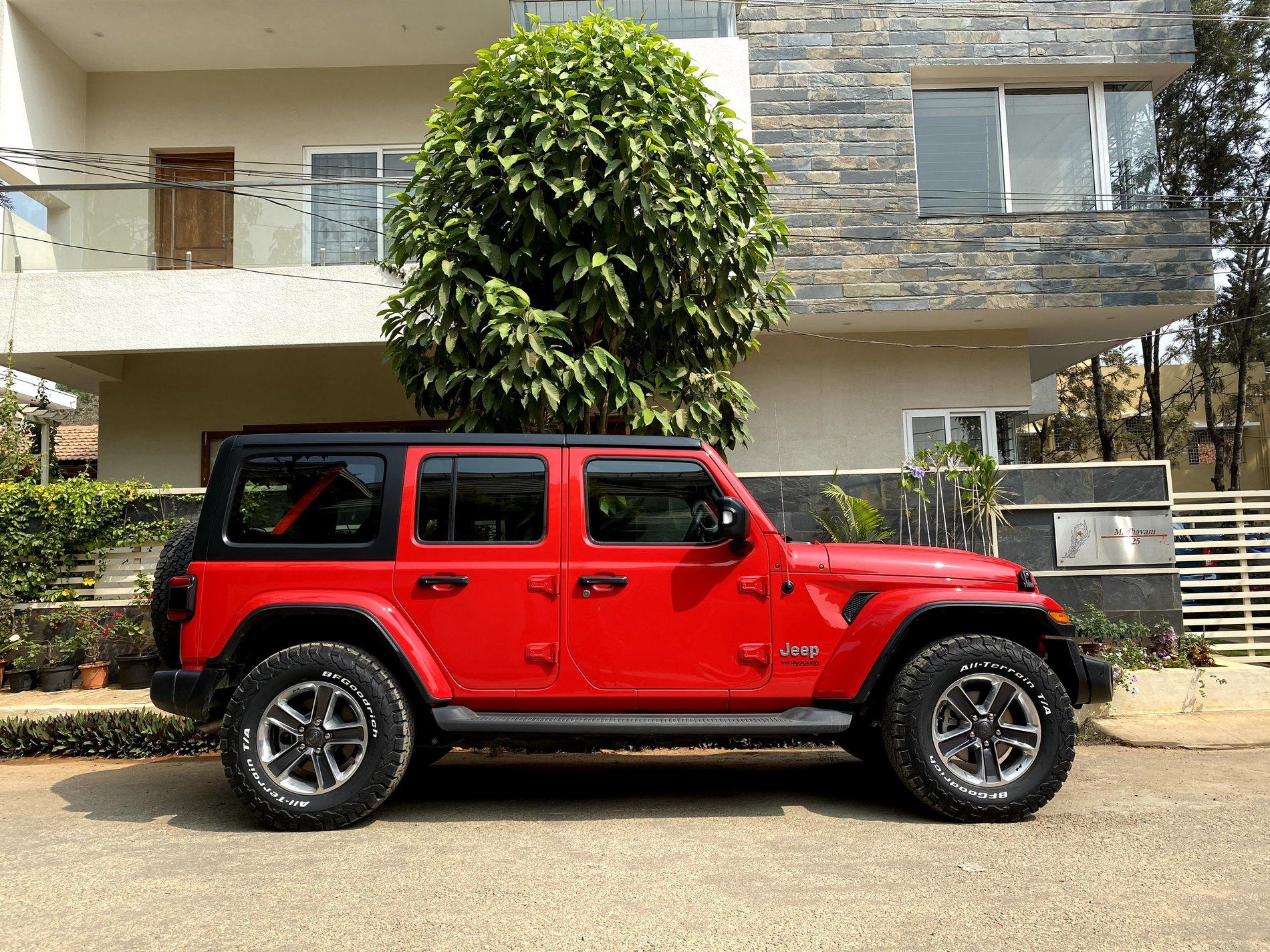 Jeep Wrangler JL White Letters Out? IMG_1407
