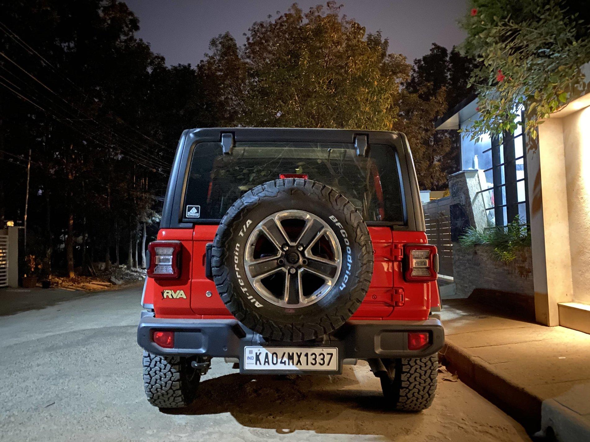 Jeep Wrangler JL White Letters Out? IMG_1401