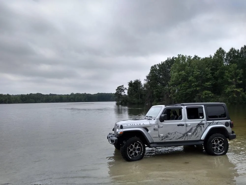 Jeep Wrangler JL White Letters Out? 19 7-19 (6) resiz