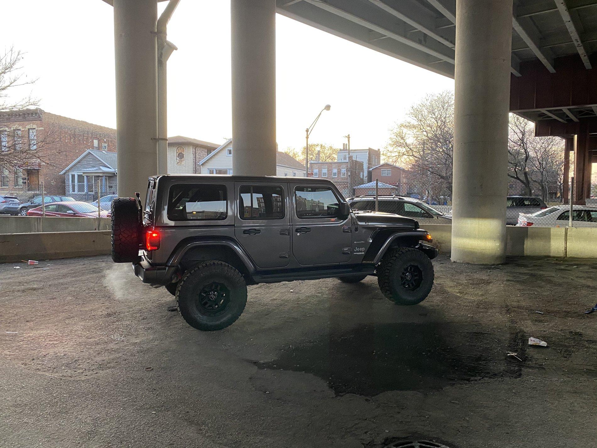 Jeep Wrangler JL Metalcloak 2.5" - Help with Wheel Selection 886BA562-798F-4932-AA4E-D4E7AE289BD6