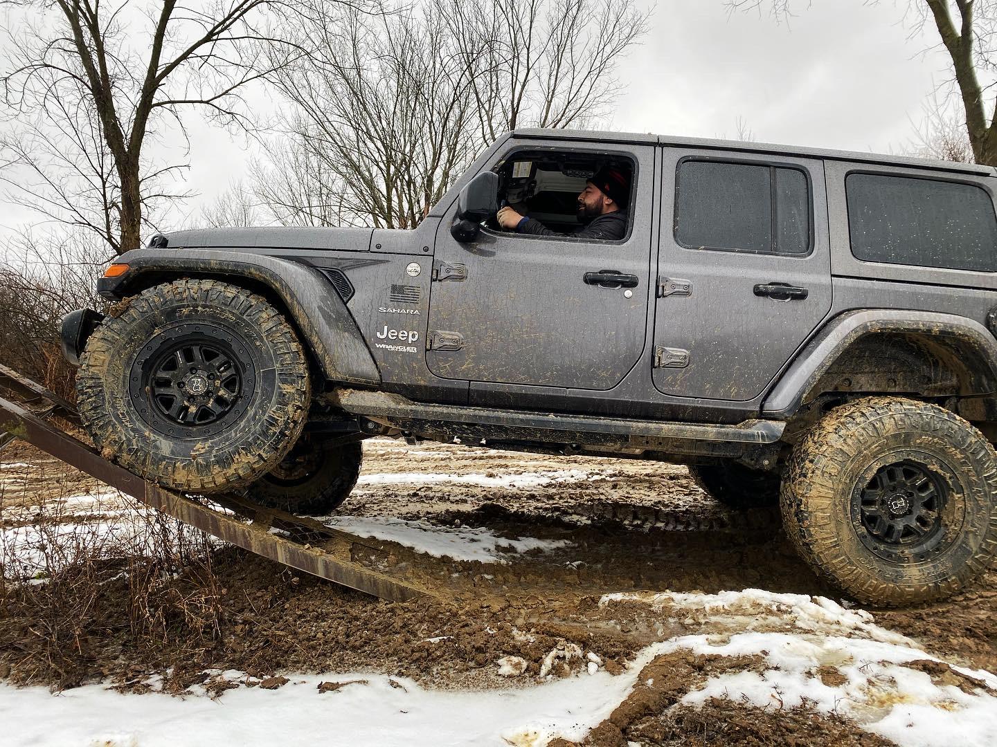 Jeep Wrangler JL Metalcloak 2.5" - Help with Wheel Selection 43278B16-72BE-4387-AD3A-BBDBD6886008