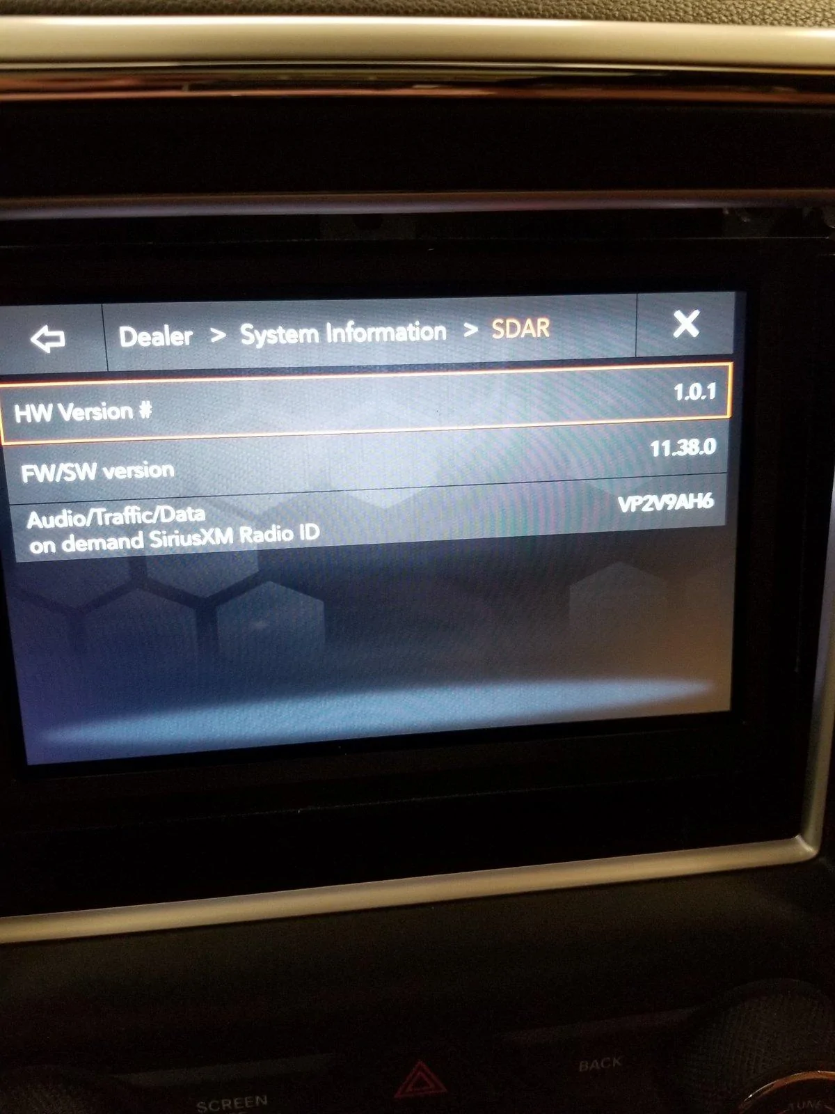 Jeep Wrangler JL Cheap uconnect 7" with issues 20200303_210753-1512x2016