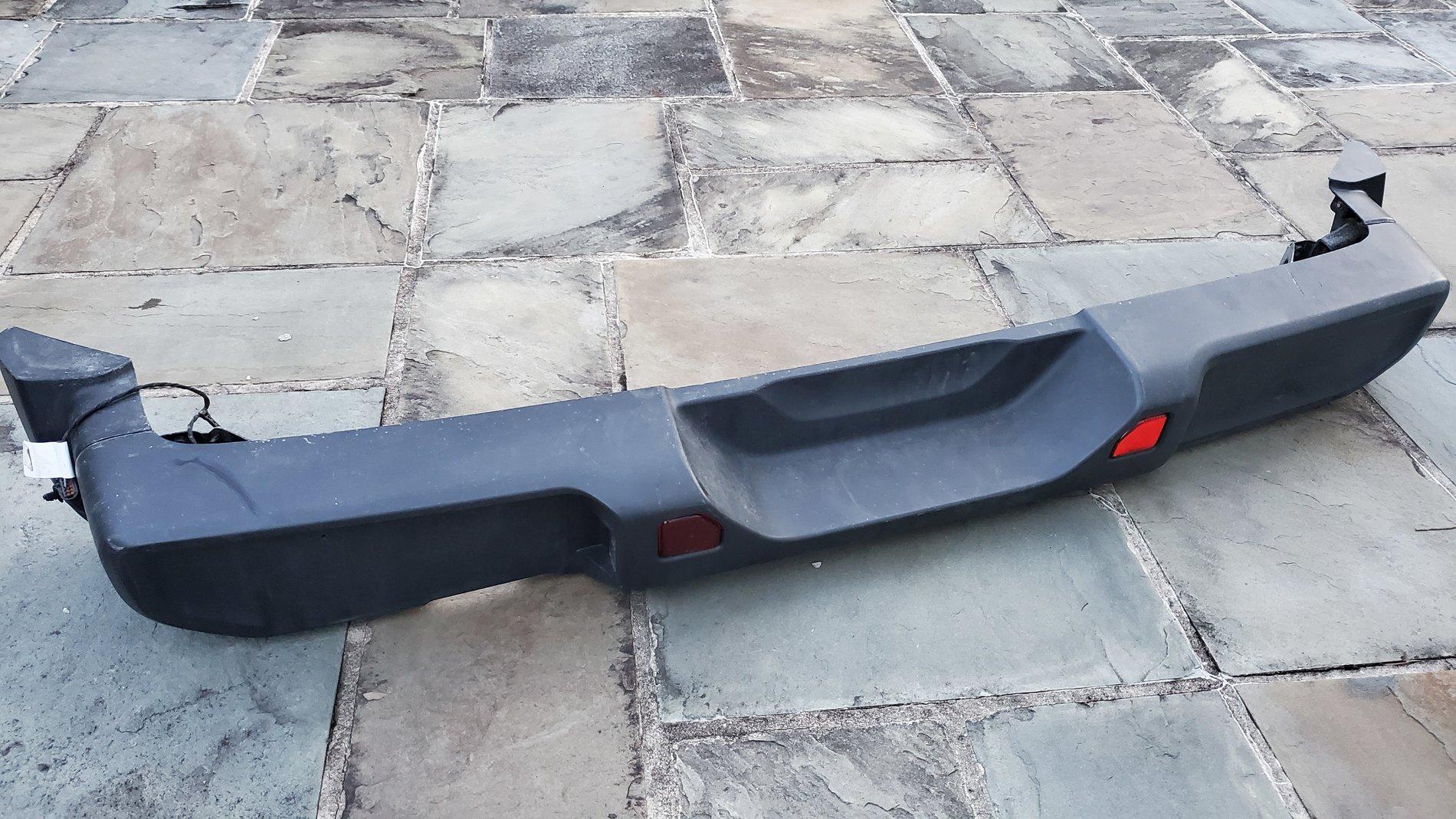 Jeep Wrangler JL Rubicon plastic bumper 20200317_191905