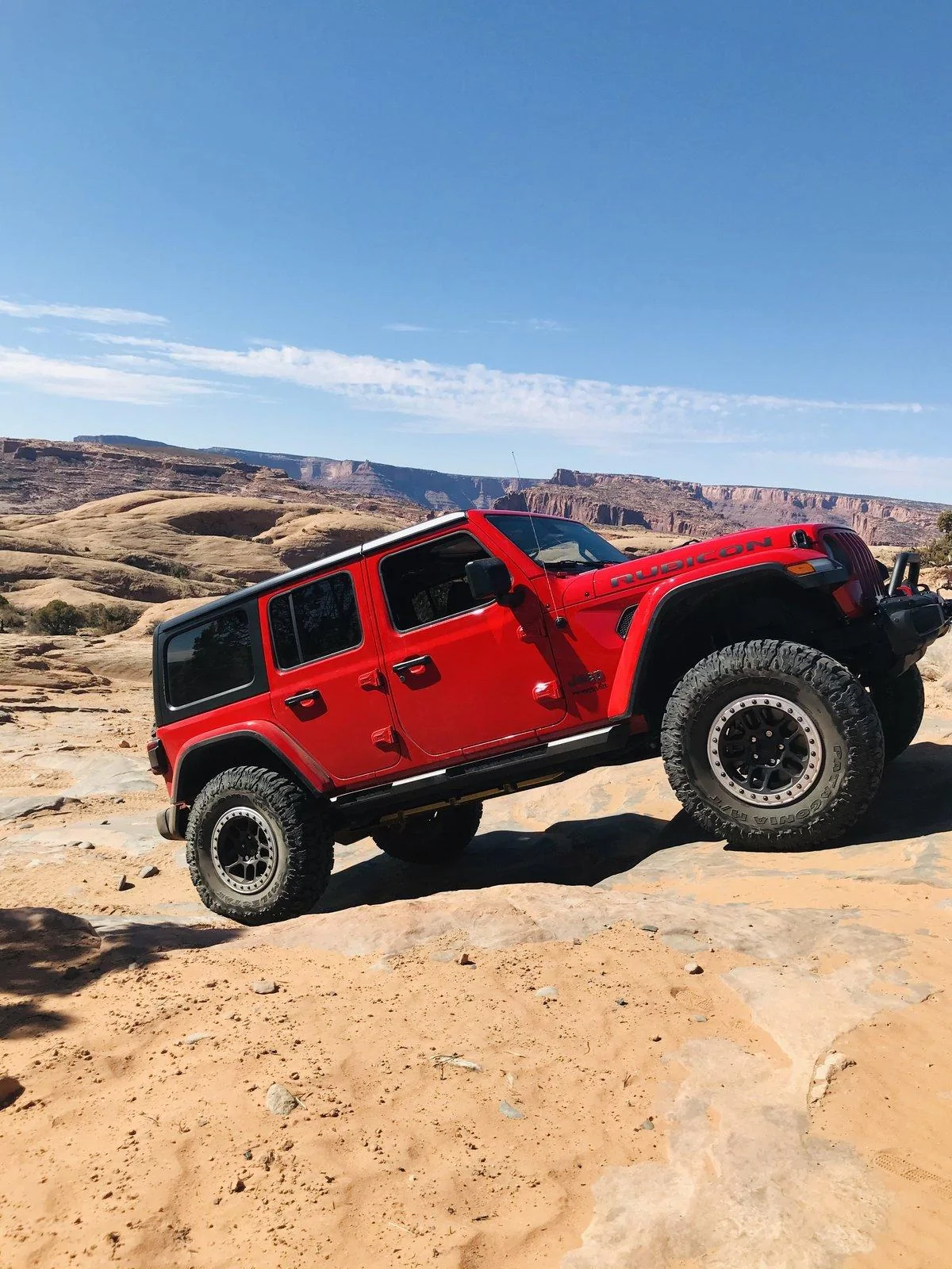 Jeep Wrangler JL Rock sliders with side step 0CBEAE77-0682-4F62-BA25-4FA197ED63B2