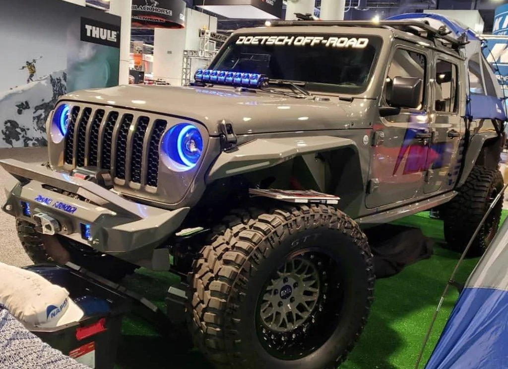 Jeep Wrangler JL OEM LED vs Oracle Oculus oculus_rgb_colorshift_1024x1024-jpg