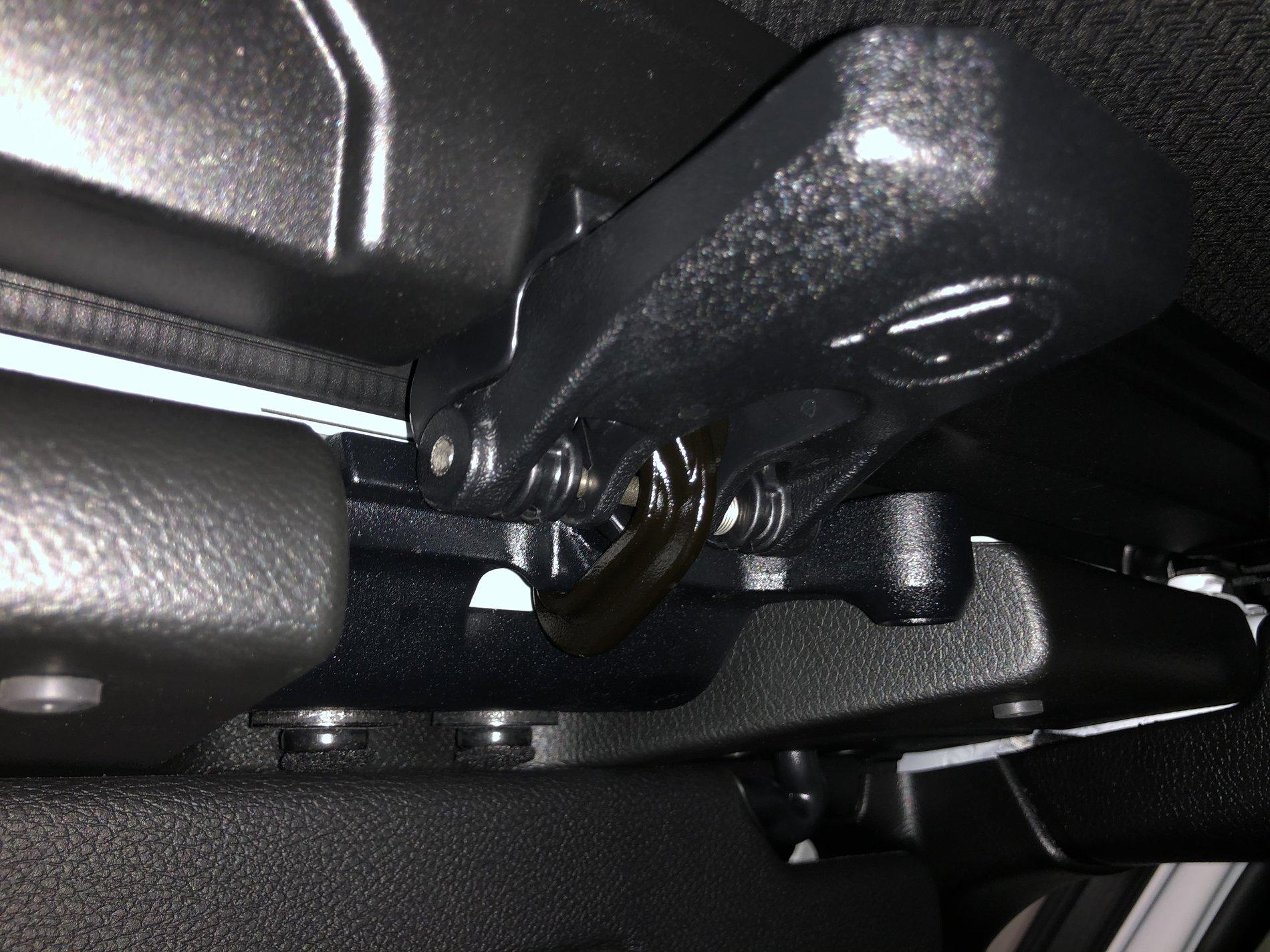 Jeep Wrangler JL Bestop Sunrider Issue 3AD3F273-3A4F-4C5B-AF41-40F4DDD5FABE