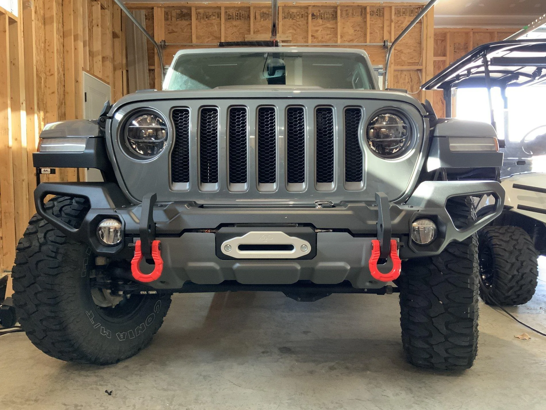 Jeep Wrangler JL Anyone else wrenching during quarantine? 217404EE-0960-4CDC-80A2-111505B1D3BF