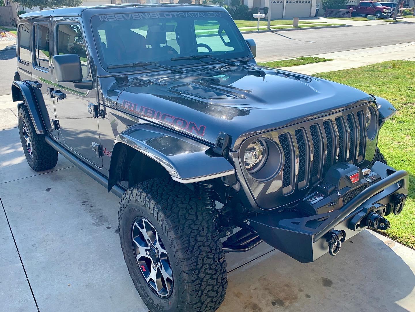 Jeep Wrangler JL Fender liners 74411248-5954-46A0-8A8B-05470057BE60