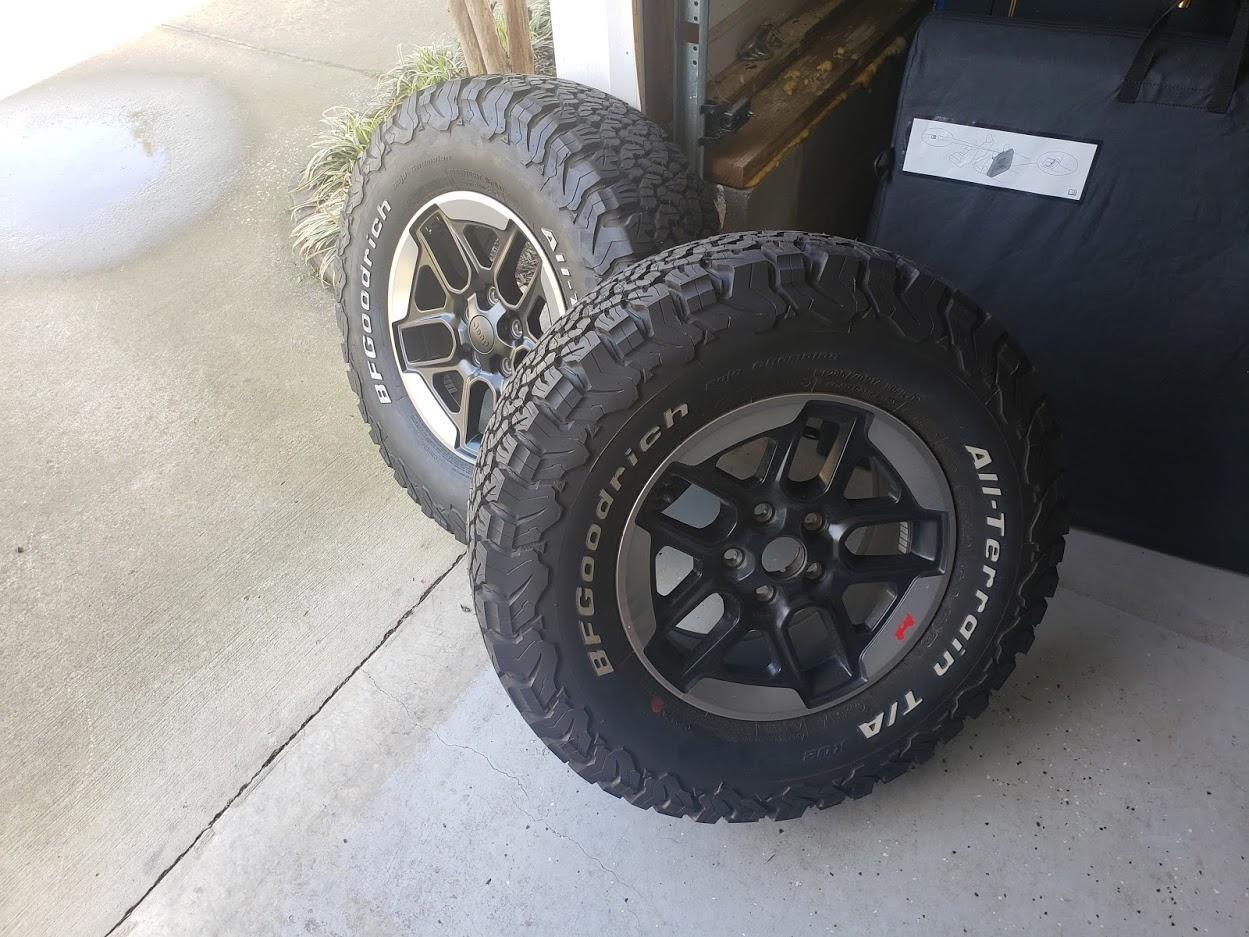 Jeep Wrangler JL Upgraded Rubicon Pulloffs $1100- sold FIrst
