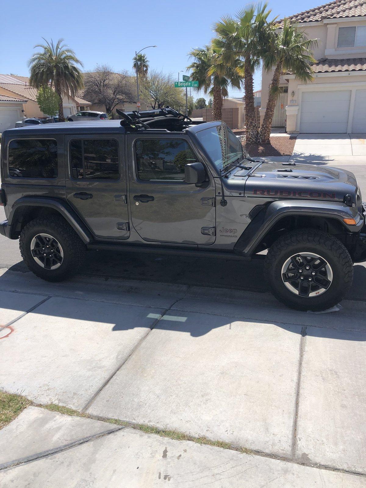 Jeep Wrangler JL Bestop Sunrider Issue IMG_5736