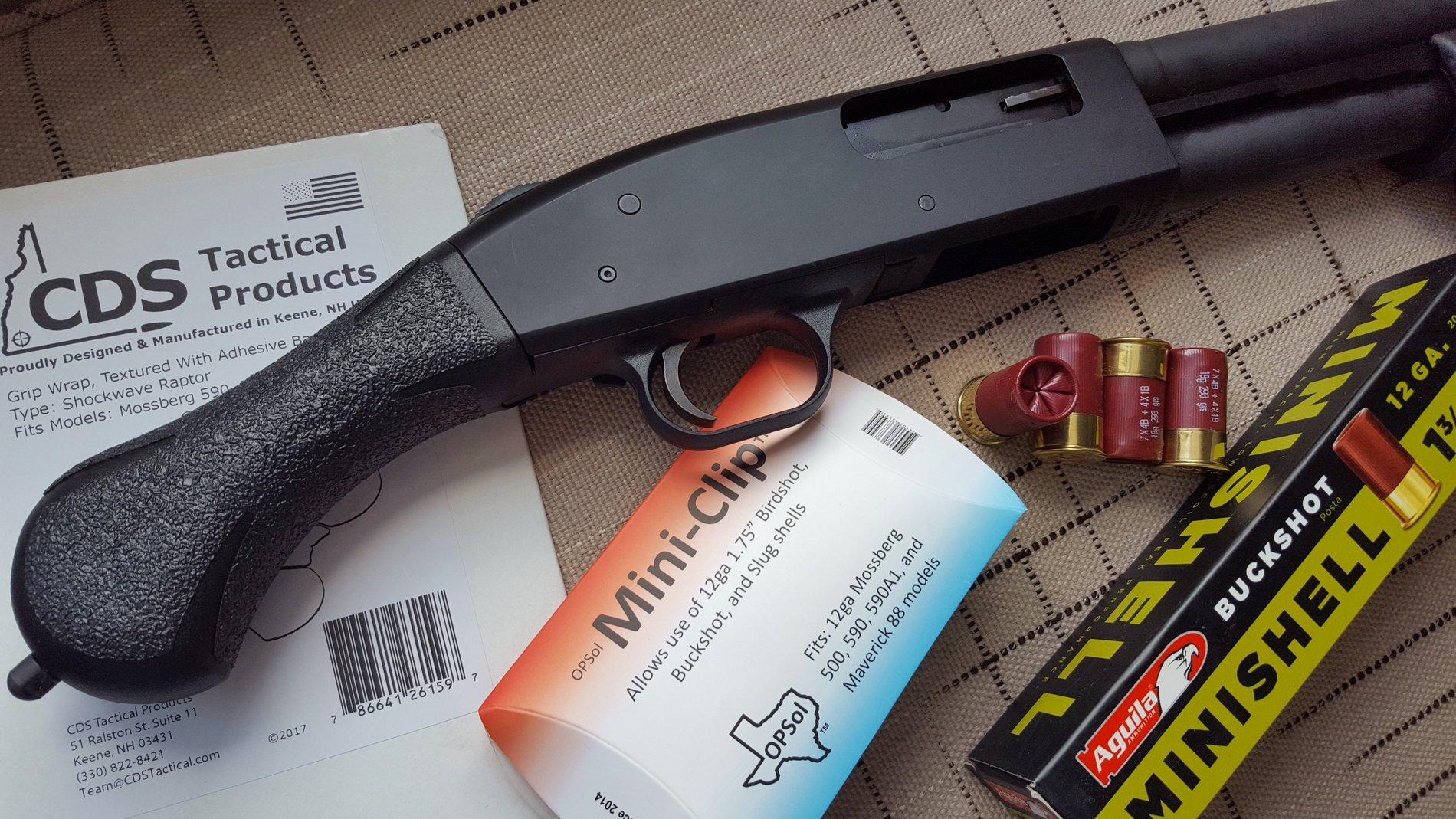 Jeep Wrangler JL Firearm and knife collectors Mossberg12