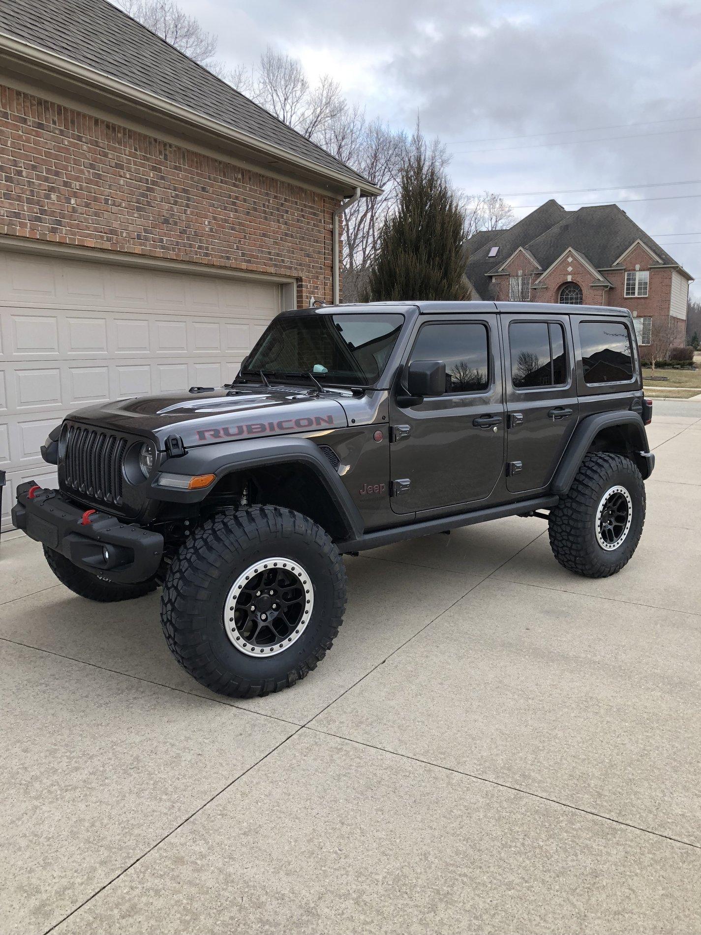 Jeep Wrangler JL JLUR Granite Build IMG_0421