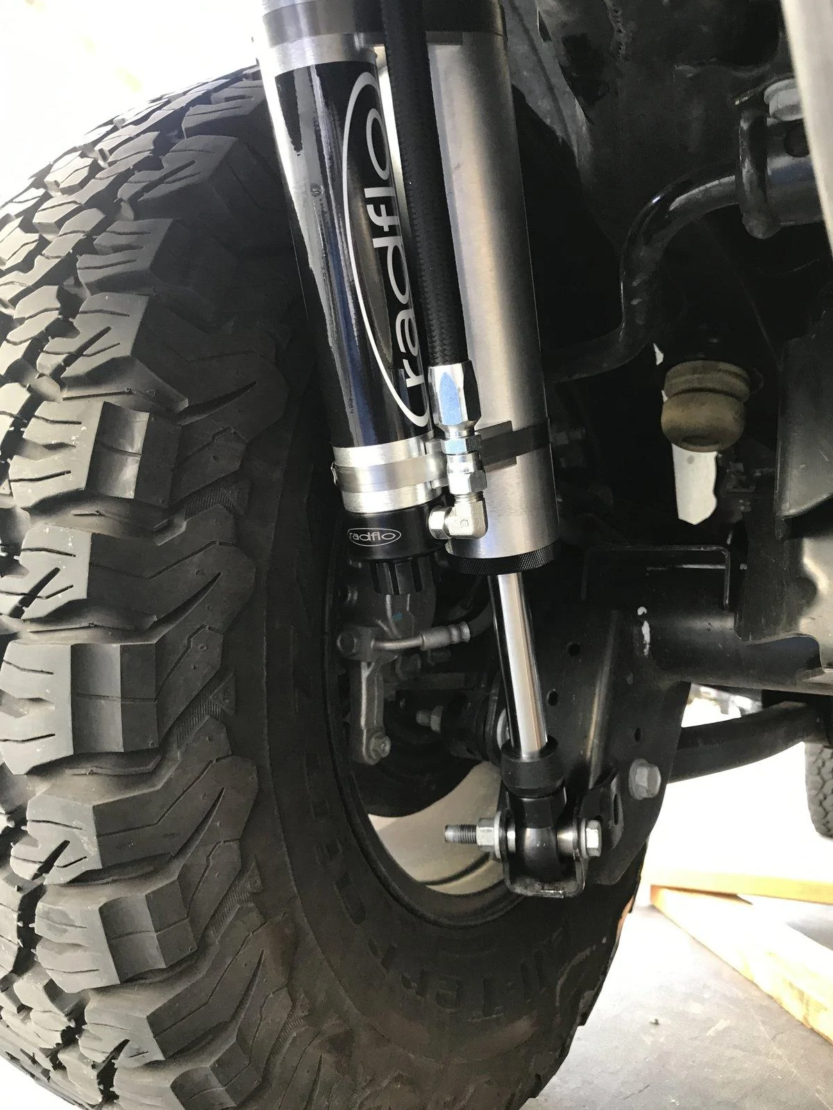 Jeep Wrangler JL Radflo Piggyback Shock Install 24D6399F-2923-41E4-A7A8-93FBA26F4FEB